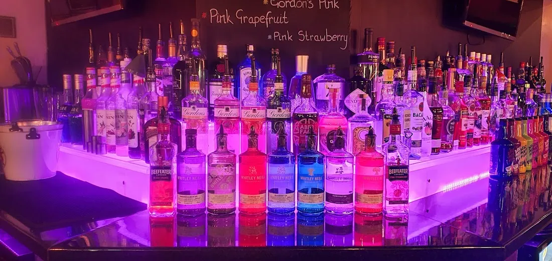 Funky Duck Pub & Restaurant